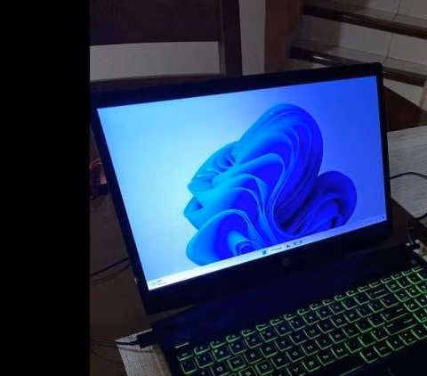 Notebook HP Pavilion Gaming 15.6 pulgadas - Imagen 2