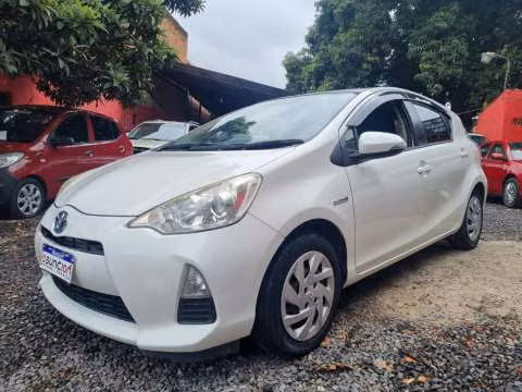 Toyota Aqua Prius 2014
