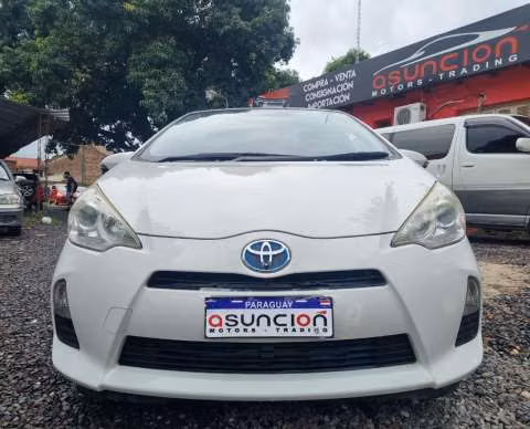 Toyota Aqua Prius 2014
