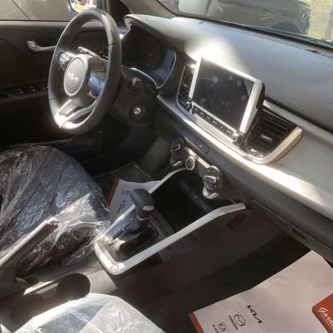 Kia Rio EX GSL automático Sedan Limited 2023