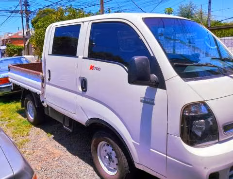 Kia KB2700 doble cabina 2018 - Imagen 2