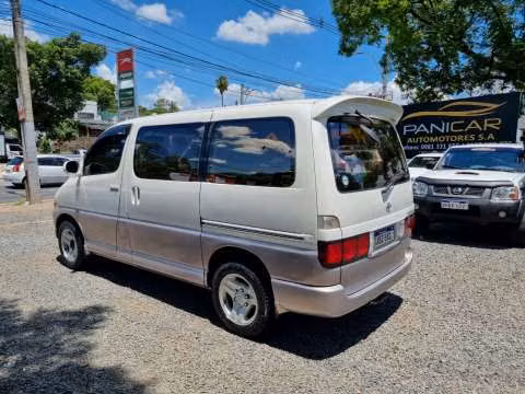 Toyota Granvia 1998 - Imagen 3