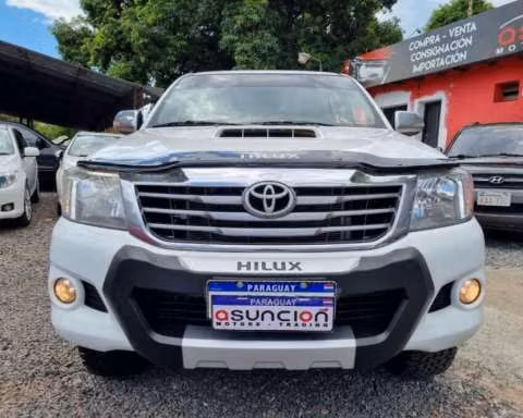 Toyota Hilux 2015 motor 3.0 diésel automático 4x4
