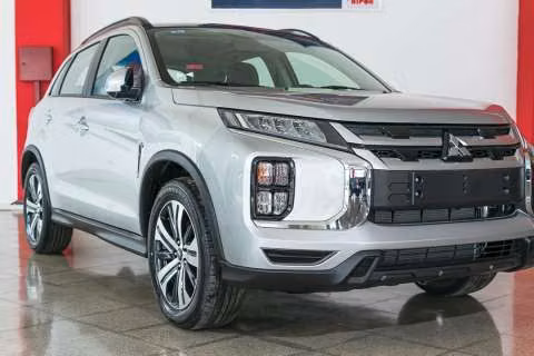 Mitsubishi ASX 2.0 mecánico GLX 2023
