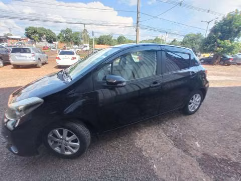 Toyota Vitz 2011