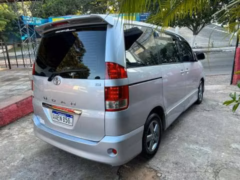 Toyota Noah 2006 - Imagen 3