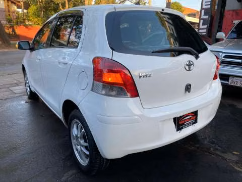 Toyota New Vitz 2009 - Imagen 3
