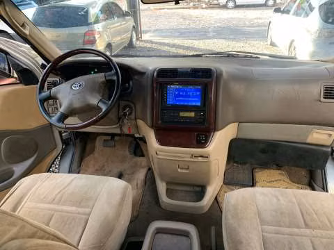 Toyota Grand Hiace 2000 - Imagen 3