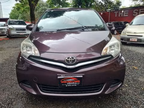Toyota New Ractis 2011 motor vvti 1.5 naftero automático