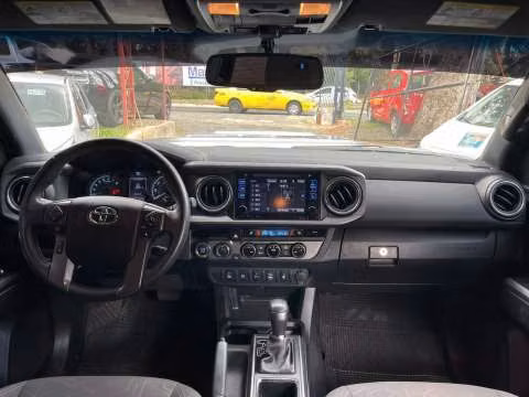 Toyota Tacoma 2017 motor V6 3.5 flex automático 4x4 - Imagen 3