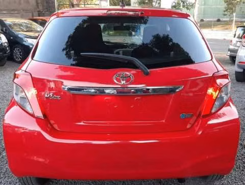 Toyota New Vitz 2010 - Imagen 2