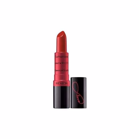 Labial lipstick love is on 745 revlon