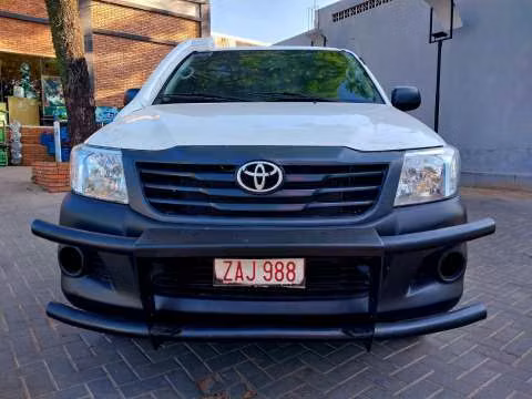 Toyota Hilux 2014 cabina simple - Imagen 2