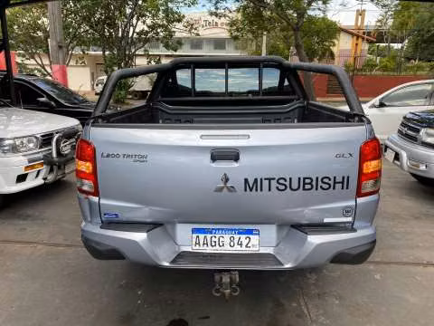 Mitsubishi L200 Tritón 2020 diésel mecánico 4x4