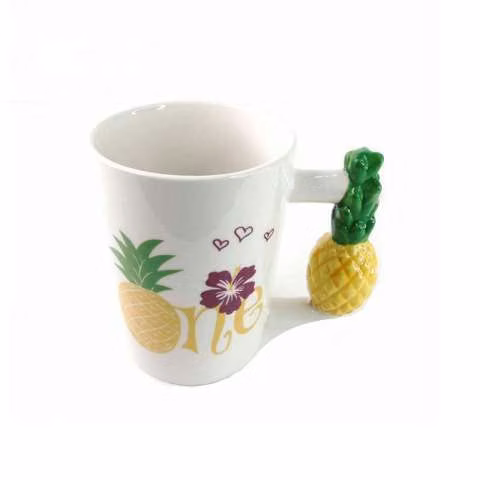 Taza con mando de piña