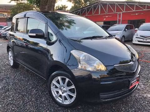 Toyota Ractis 2009 - Imagen 2