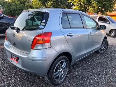 Toyota New Vitz 2008 - Imagen 3