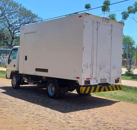 Isuzu 2003
