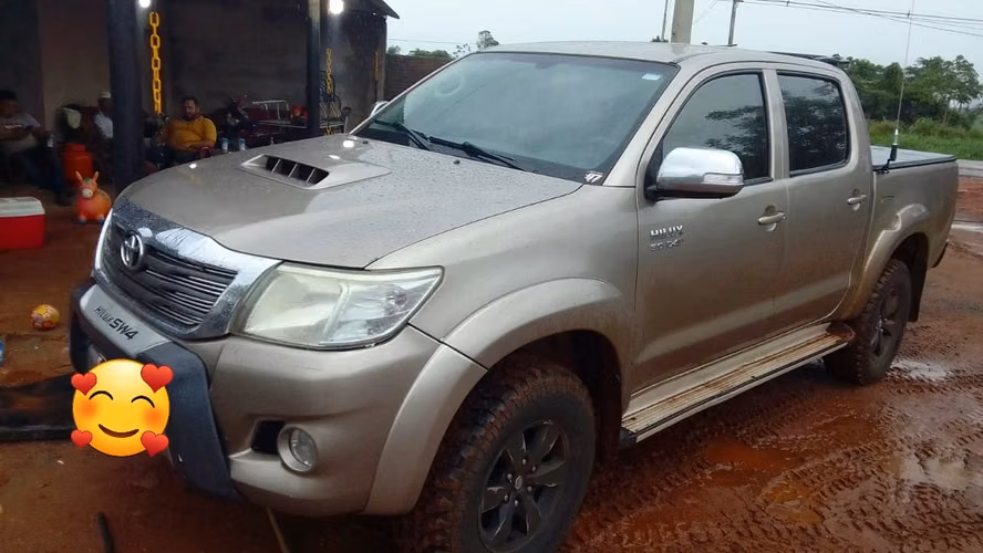 Toyota Hilux 2012 motor 3.0 diésel automático 4x4 - Imagen 2