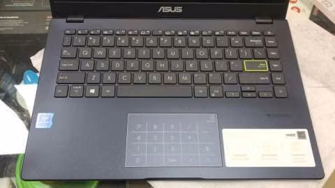 Notebook Asus E410MA