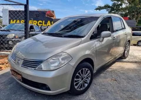 Nissan Tiida 2006