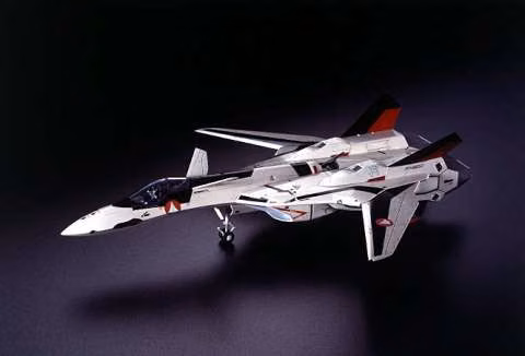 Macross Plus YF-19 Advanced Variable Fighter 1/72 - Imagen 2