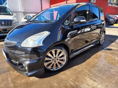 Toyota Ractis 2006 motor 1.5 naftero automático