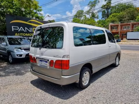 Toyota Grand Hiace 2000 - Imagen 3