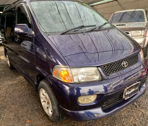 Toyota Regius 1997 - Imagen 2
