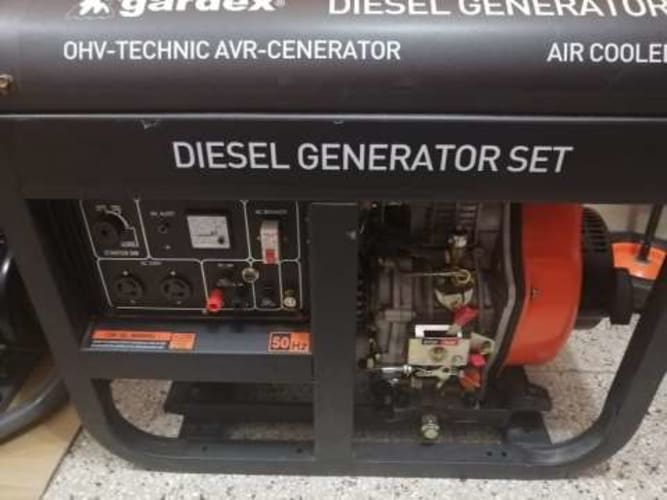 Generador de energía Energizer 8 KVA arranque manual diésel