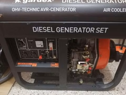 Generador de energía Energizer 8 KVA arranque manual diésel