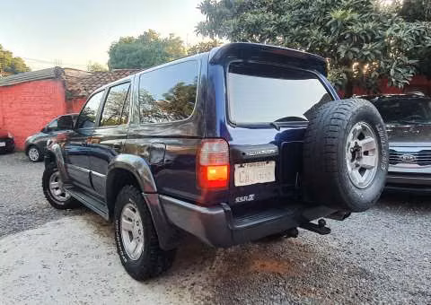 Toyota Hilux Surf Runner 1998 - Imagen 3