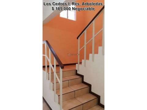 CASA EN RESIDENCIAL ARBOLEDAS 100 METROS DE UNICENTRO LOURDES