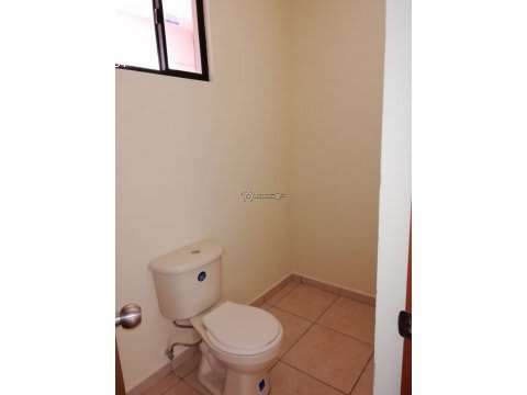 VENDO RESIDENCIAL ARBOLEDAS, LAS CAMELIAS, A 100 MTS UNICENTRO LOURDES