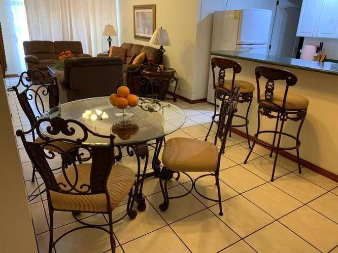 SE ALQUILA APARTAMENTO SAN BENITO FLATS, AMUEBLADO, Consta de sala comedor, 2 habitaciones, cocina con pantry