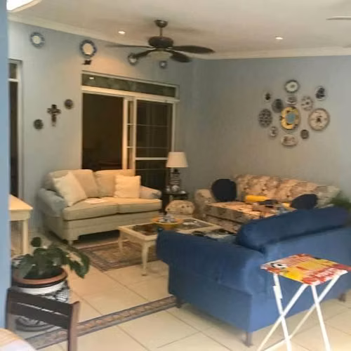 Se vende casa en escalón parte alta - Imagen 3