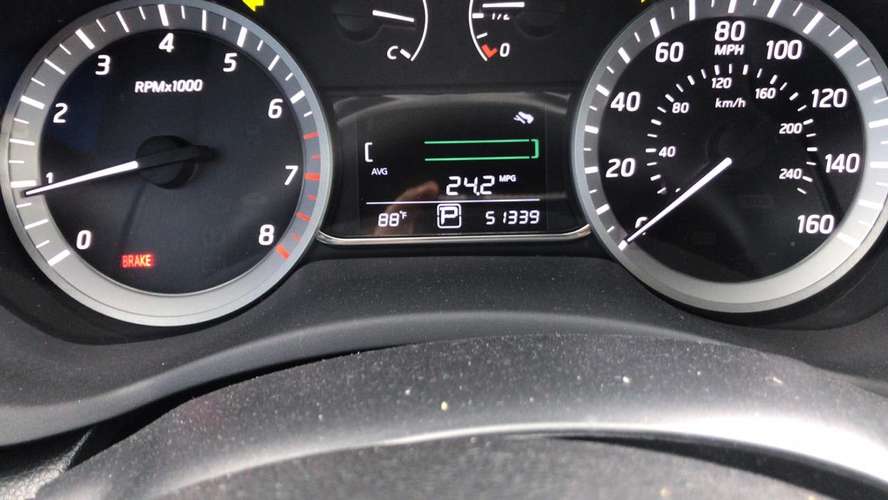 NISSAN SENTRA 2015