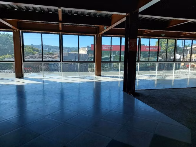 VENDO  MODERNO EDIFICIO NUEVO / SAN BENITO - Imagen 3