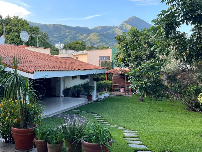 Magnífica oportunidad de inversión. Casa Col Maquilishuat.