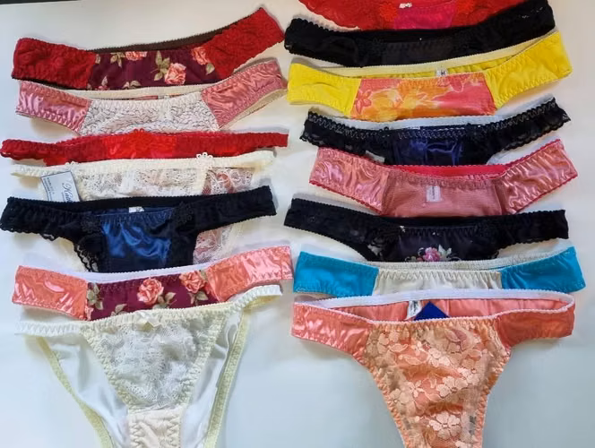 12 Tangas por $14. TikTok: Katherine's ventas