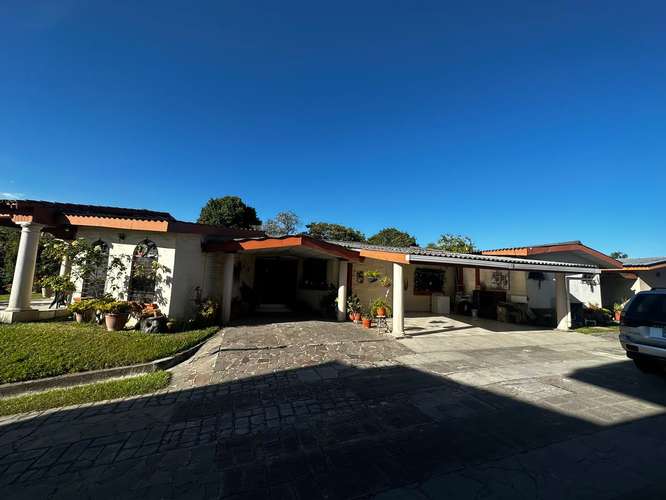 Venta Terreno | Lomas de San Francisco | Privado en Pluma | 4,231 v² | $1.8M