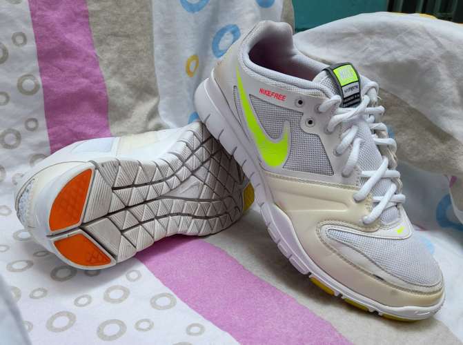 Nike free hyper cheer clearance