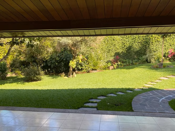 Casa en venta en col. San Benito.
