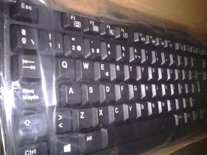 COMBO TECLADO MULTIMEDIA + MOUSE USB
