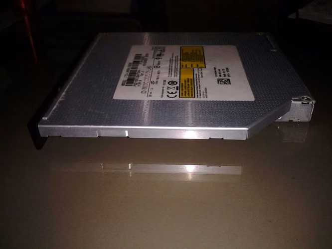 LECTOR DE DVD Y GRABADOR DE CD-RW SATA - Imagen 3