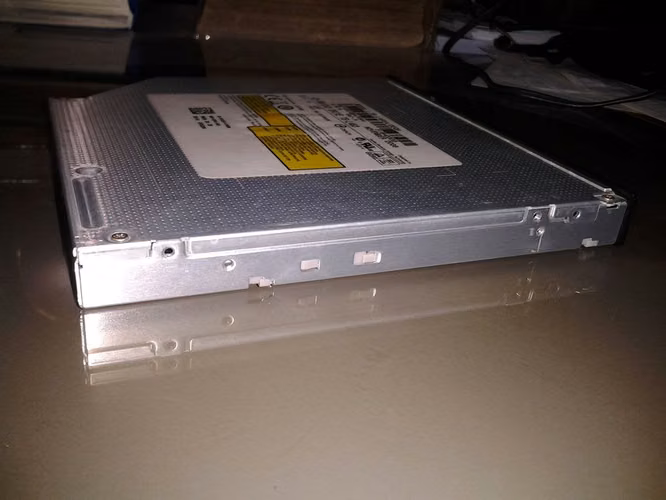 LECTOR DE DVD Y GRABADOR DE CD-RW SATA - Imagen 6
