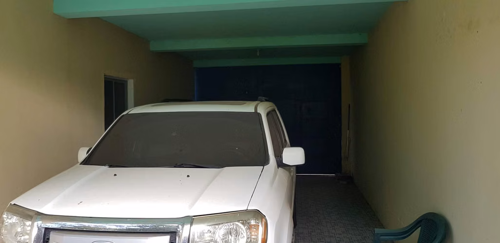 VENTA  CASA  585 METROS  EL REFUGIO  AHUACHAPAN