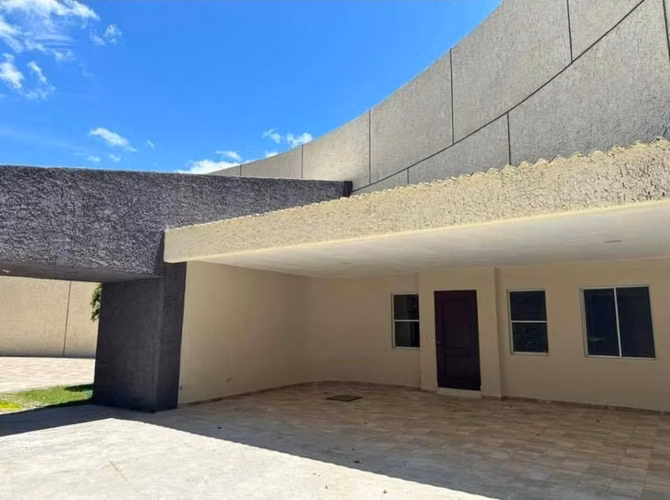 VENTA DE PRECIOSA CASA EN SIERRA SANTA ELENA/ ANTIGUO CUSCATLÁN - Imagen 10