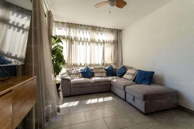 Apartamento en Condado Santa Rosa 2 #2945