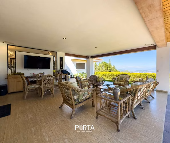 EN VENTA | CASA EN RESIDENCIAL LOMAS DE ALTAMIRA, SAN SALVADOR